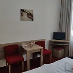 Morava Hotel 2*