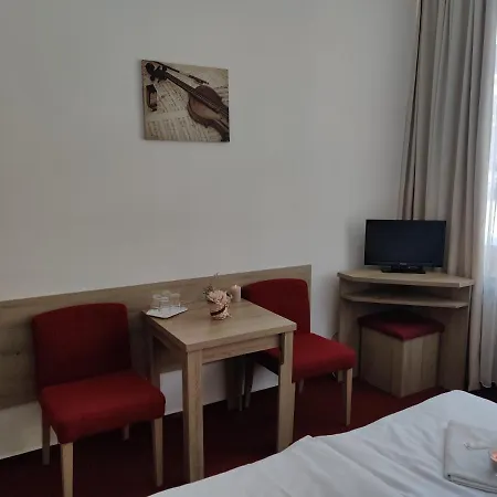 Morava Hotell 2*